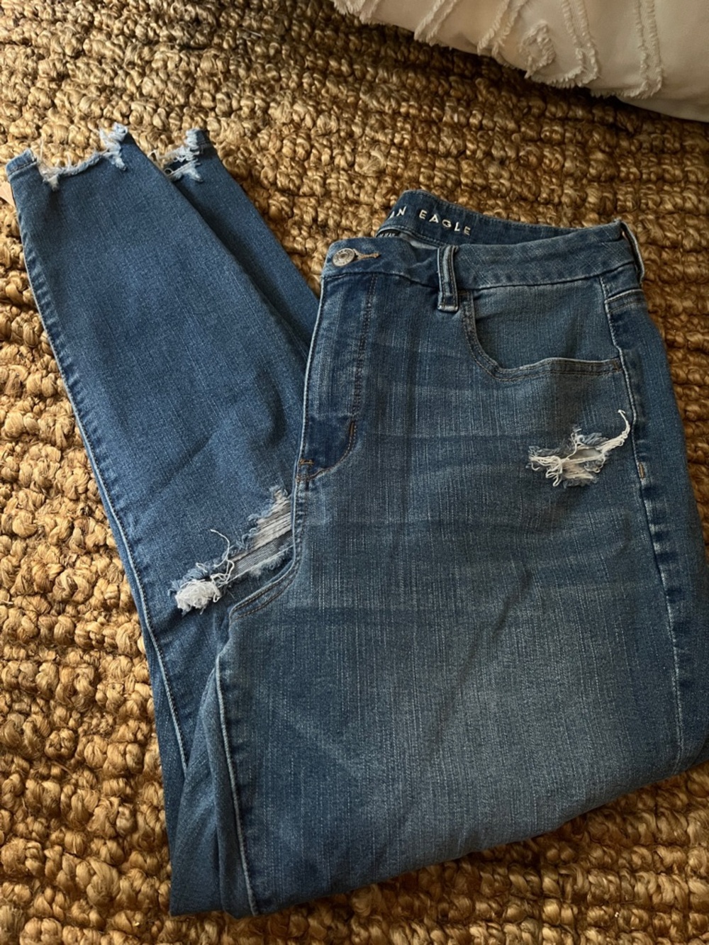 American Eagle Outfitters Dark Blue Distressed Curvy Jegging